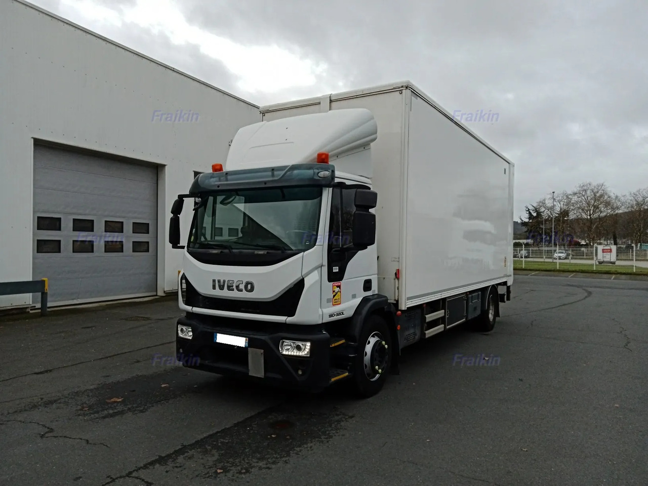 IVECO EUROCARGO 180EL32P EURO 6 - Skříňový nákladní auto: obrázek 1 IVECO EUROCARGO 180EL32P EURO 6 - Skříňový nákladní auto: obrázek 1
