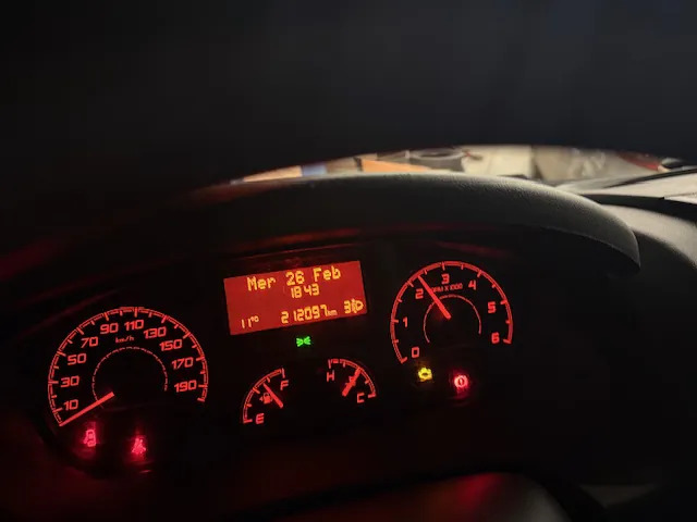 PEUGEOT BOXER FURGONE STANDARD - Furgon: obrázek 4 PEUGEOT BOXER FURGONE STANDARD - Furgon: obrázek 4