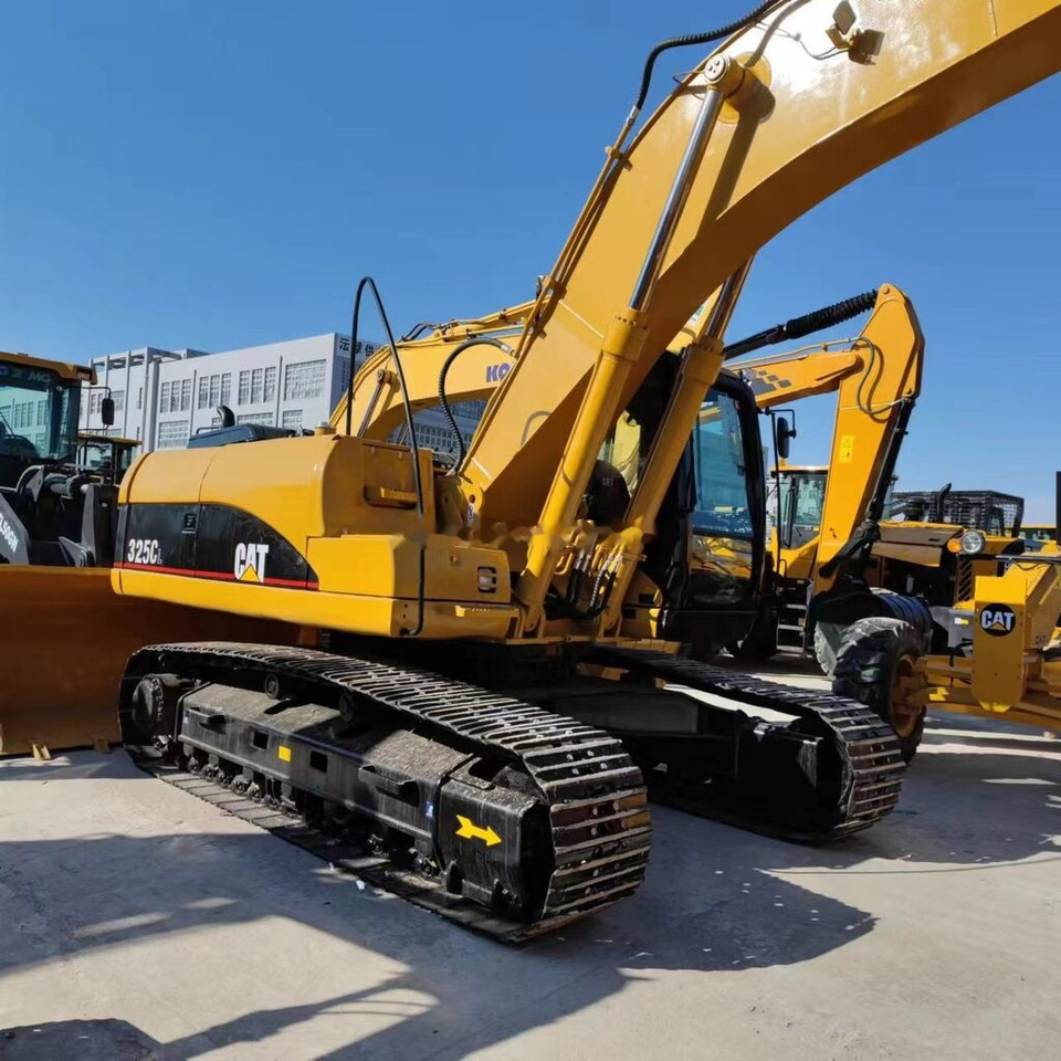 Caterpillar 325C - Pásové rýpadlo: obrázek 3 Caterpillar 325C - Pásové rýpadlo: obrázek 3