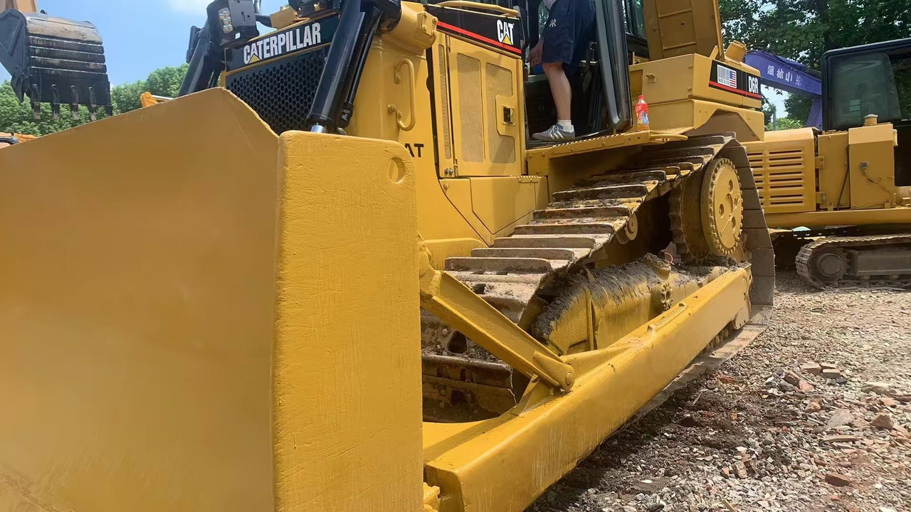 Caterpillar D6R - Buldozer: obrázek 4 Caterpillar D6R - Buldozer: obrázek 4