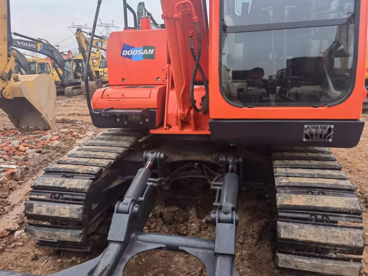 Doosan DX80 - Pásové rýpadlo: obrázek 2 Doosan DX80 - Pásové rýpadlo: obrázek 2