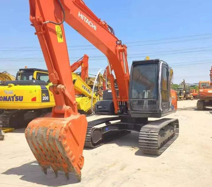Hitachi ZX120 - Pásové rýpadlo: obrázek 1 Hitachi ZX120 - Pásové rýpadlo: obrázek 1