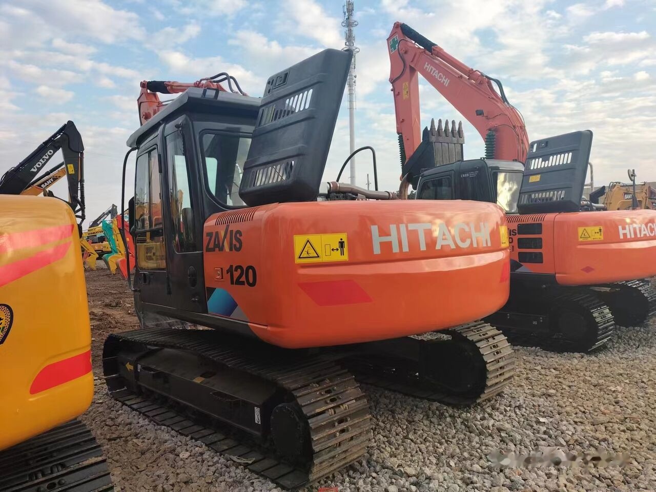 Hitachi ZX120 - Pásové rýpadlo: obrázek 2 Hitachi ZX120 - Pásové rýpadlo: obrázek 2