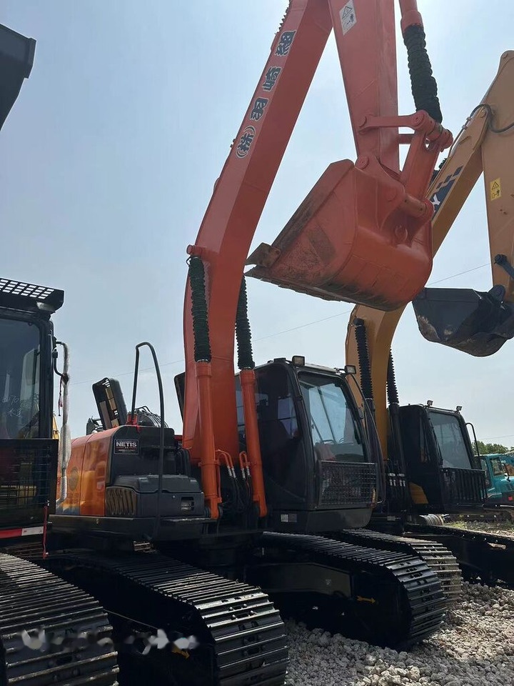 Hitachi ZX200-3 - Pásové rýpadlo: obrázek 4 Hitachi ZX200-3 - Pásové rýpadlo: obrázek 4