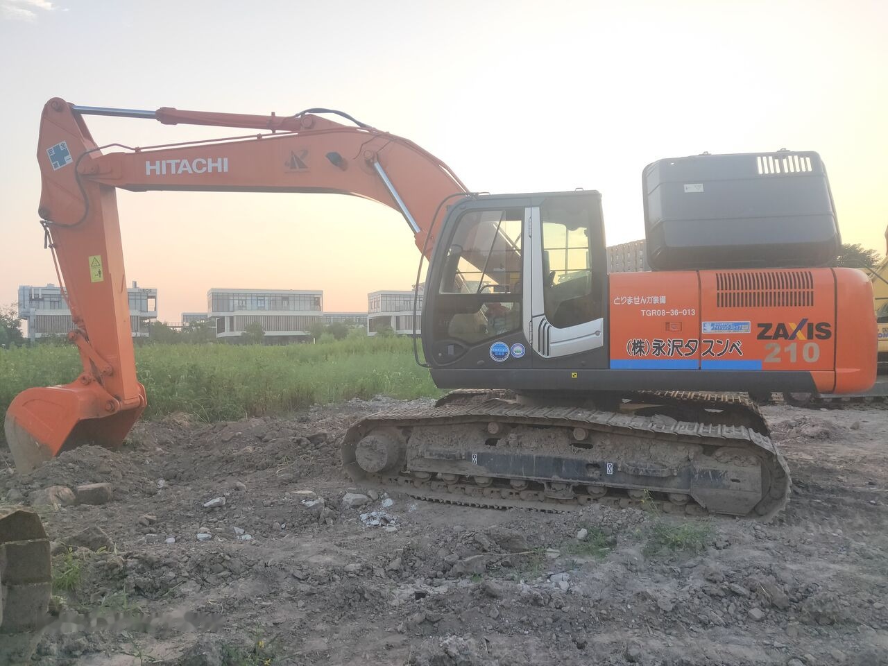 Hitachi ZX210 - Pásové rýpadlo: obrázek 5 Hitachi ZX210 - Pásové rýpadlo: obrázek 5