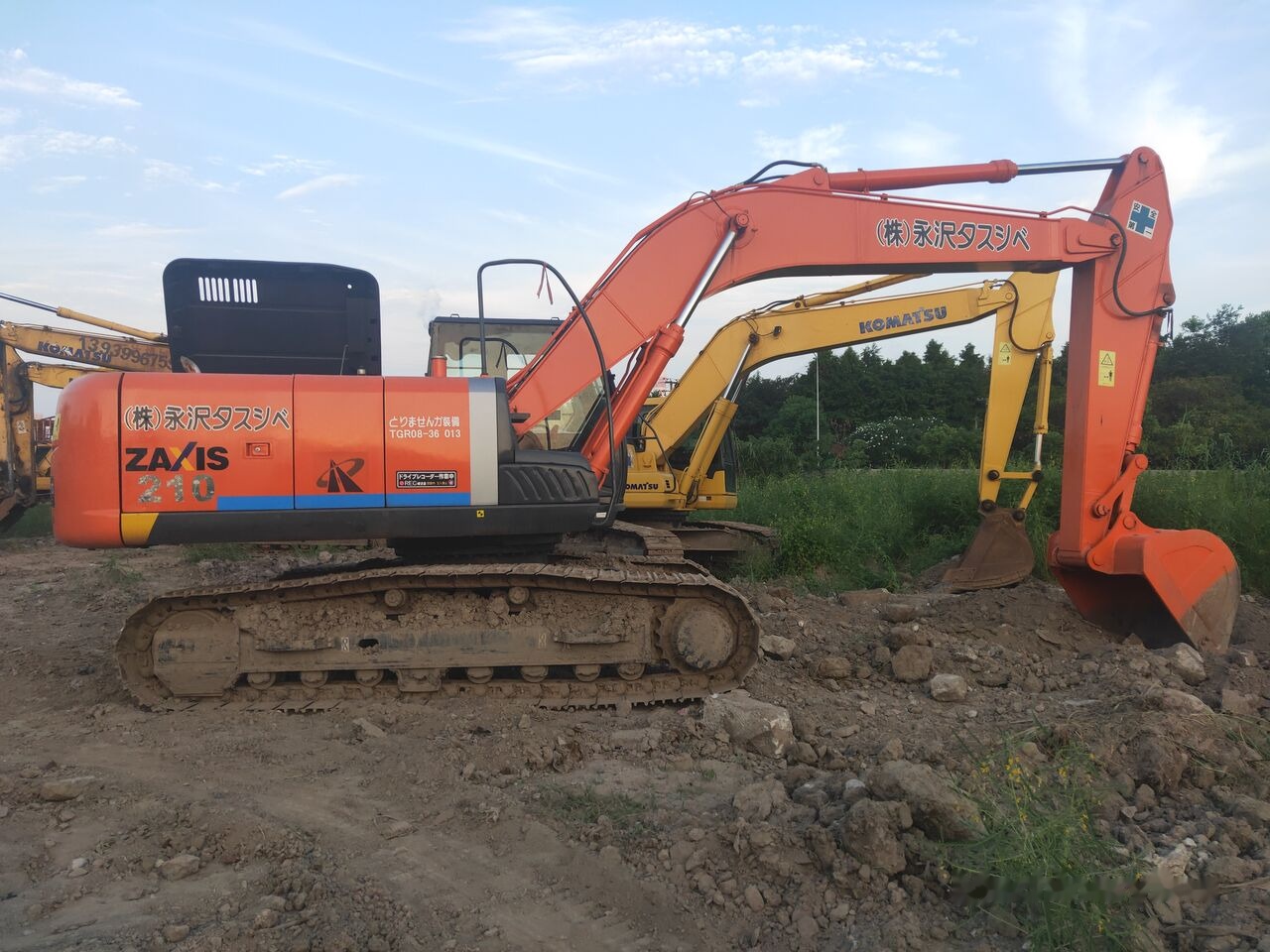 Hitachi ZX210 - Pásové rýpadlo: obrázek 1 Hitachi ZX210 - Pásové rýpadlo: obrázek 1