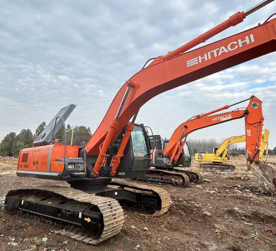 Hitachi ZX240 - Pásové rýpadlo: obrázek 4 Hitachi ZX240 - Pásové rýpadlo: obrázek 4