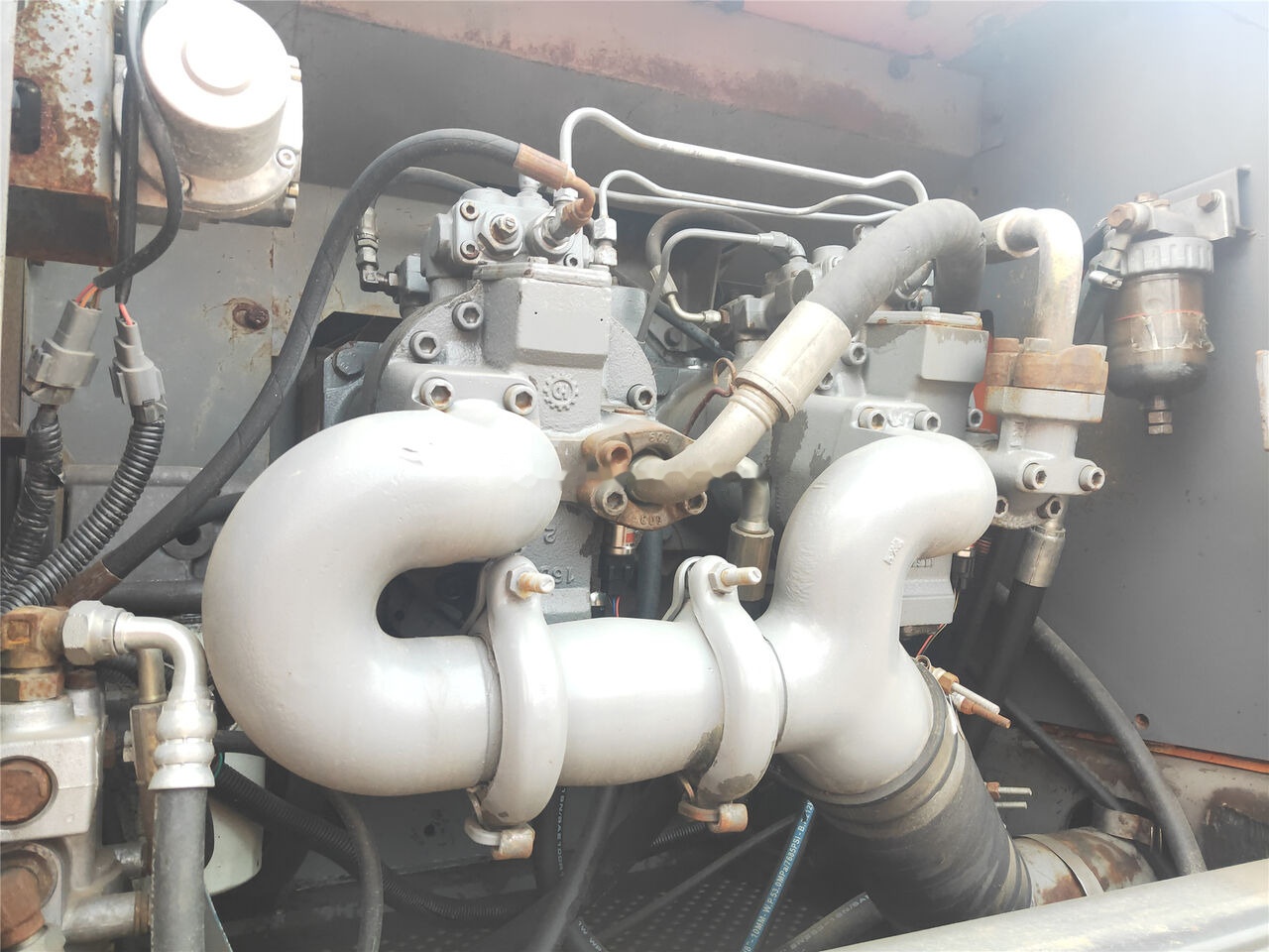 Hitachi ZX350H-3G - Pásové rýpadlo: obrázek 4 Hitachi ZX350H-3G - Pásové rýpadlo: obrázek 4