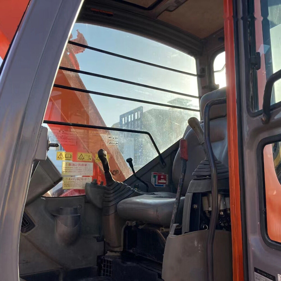 Hitachi ZX75US - Pásové rýpadlo: obrázek 3 Hitachi ZX75US - Pásové rýpadlo: obrázek 3