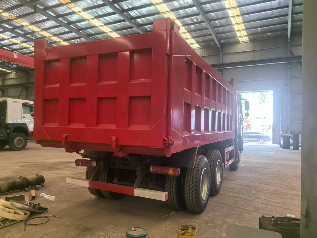 Howo 371 6X4 NEW - Sklápěč: obrázek 4 Howo 371 6X4 NEW - Sklápěč: obrázek 4