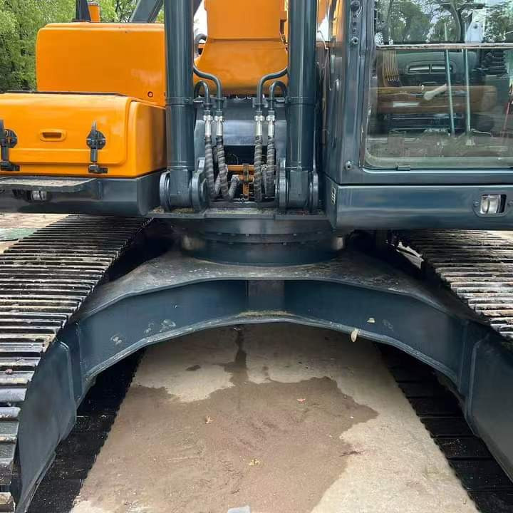 Hyundai Robex 220 LC-9S - Pásové rýpadlo: obrázek 3 Hyundai Robex 220 LC-9S - Pásové rýpadlo: obrázek 3