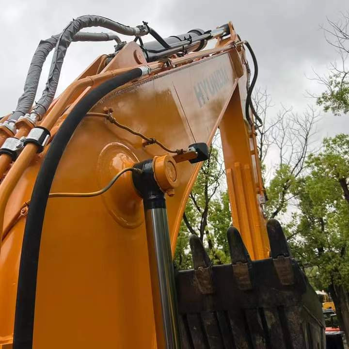 Hyundai Robex 220 LC-9S - Pásové rýpadlo: obrázek 2 Hyundai Robex 220 LC-9S - Pásové rýpadlo: obrázek 2