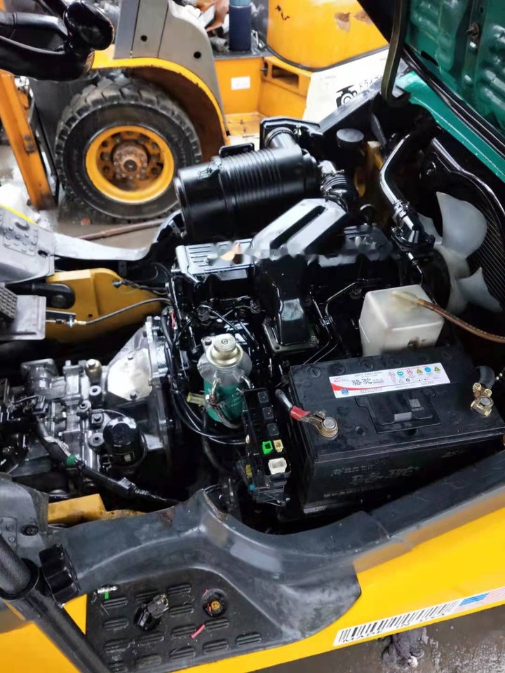 Komatsu FD30 - Dieselový vysokozdvižný vozík: obrázek 4 Komatsu FD30 - Dieselový vysokozdvižný vozík: obrázek 4