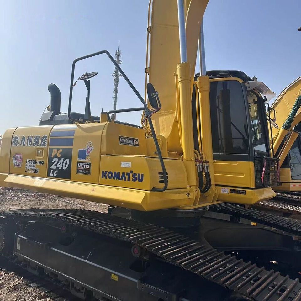 Komatsu PC240-8 - Pásové rýpadlo: obrázek 1 Komatsu PC240-8 - Pásové rýpadlo: obrázek 1