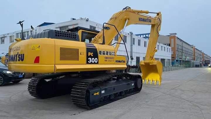 Komatsu PC300 - Pásové rýpadlo: obrázek 5 Komatsu PC300 - Pásové rýpadlo: obrázek 5