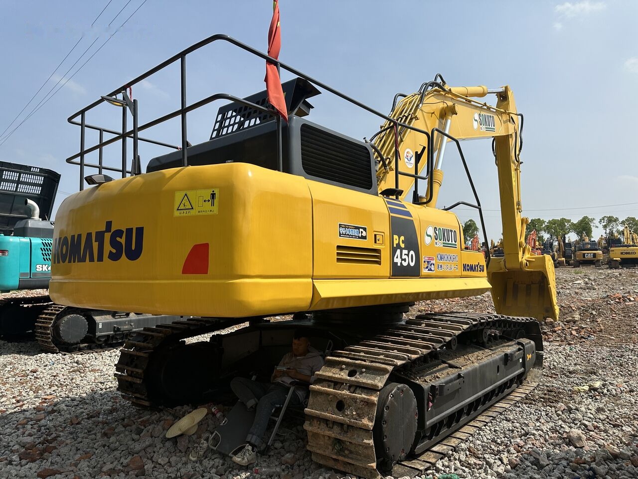 Komatsu PC450 - Pásové rýpadlo: obrázek 2 Komatsu PC450 - Pásové rýpadlo: obrázek 2