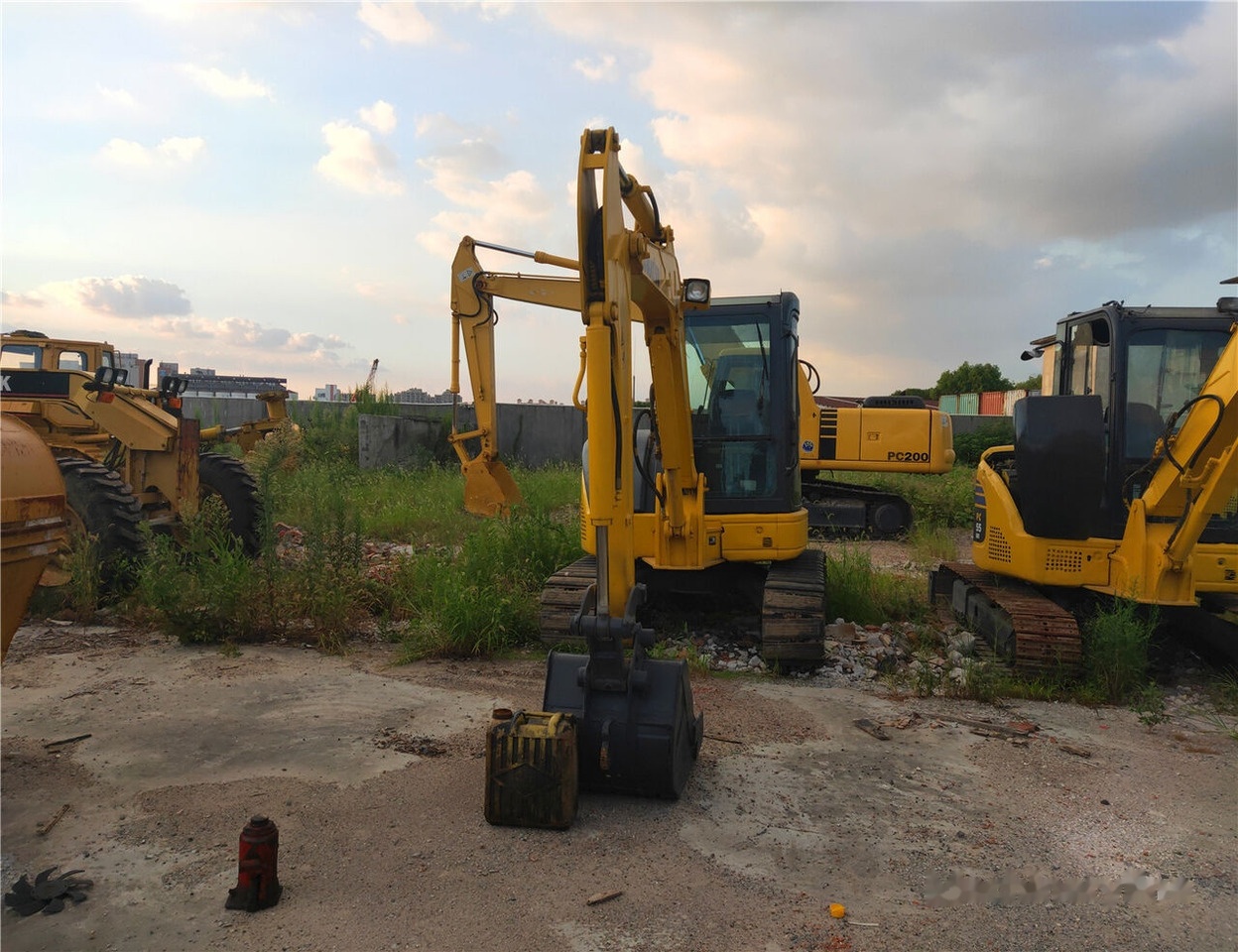 Komatsu PC55 - Mini rýpadlo: obrázek 3 Komatsu PC55 - Mini rýpadlo: obrázek 3