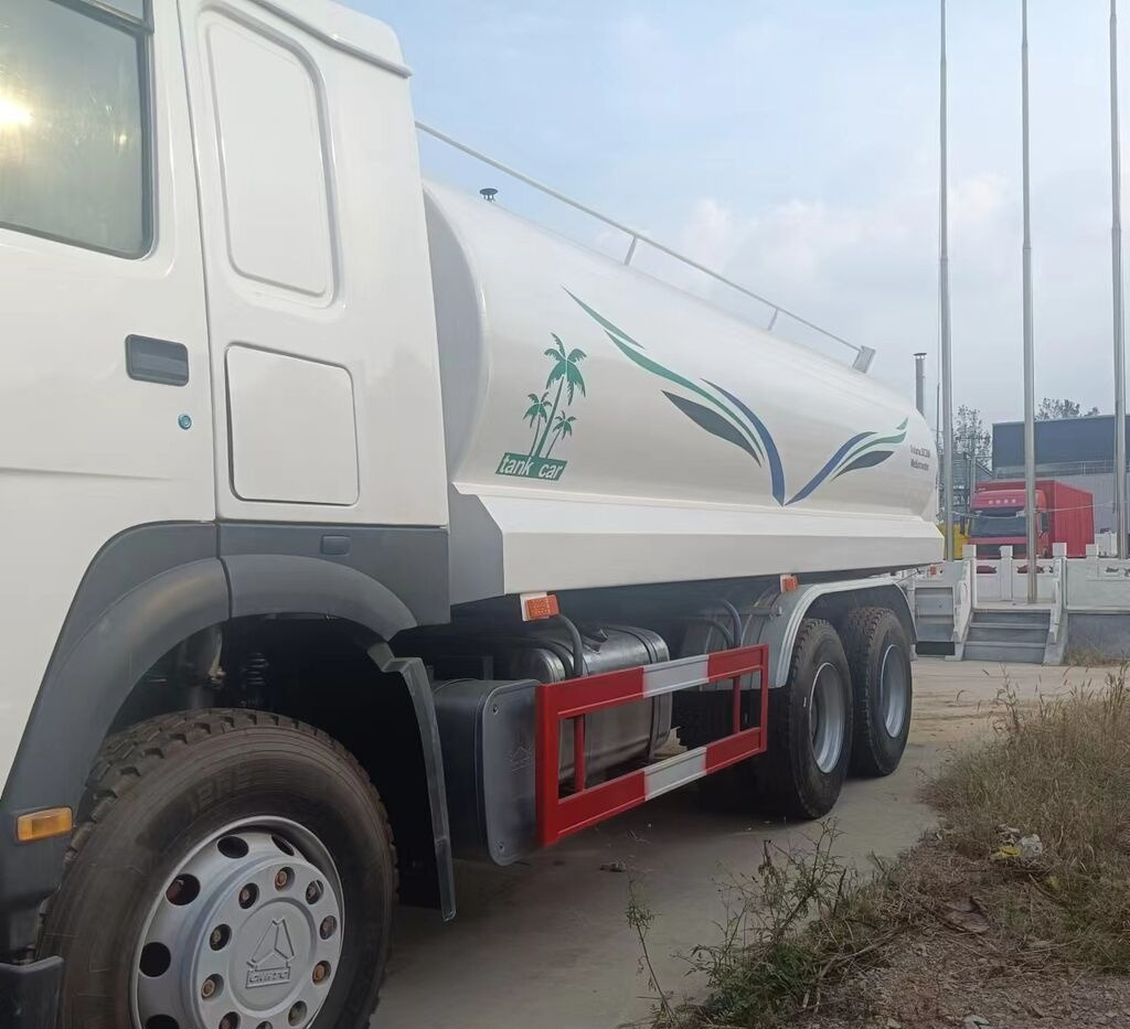 Sinotruk Howo 371 - Komunální/ Speciální technika: obrázek 5 Sinotruk Howo 371 - Komunální/ Speciální technika: obrázek 5