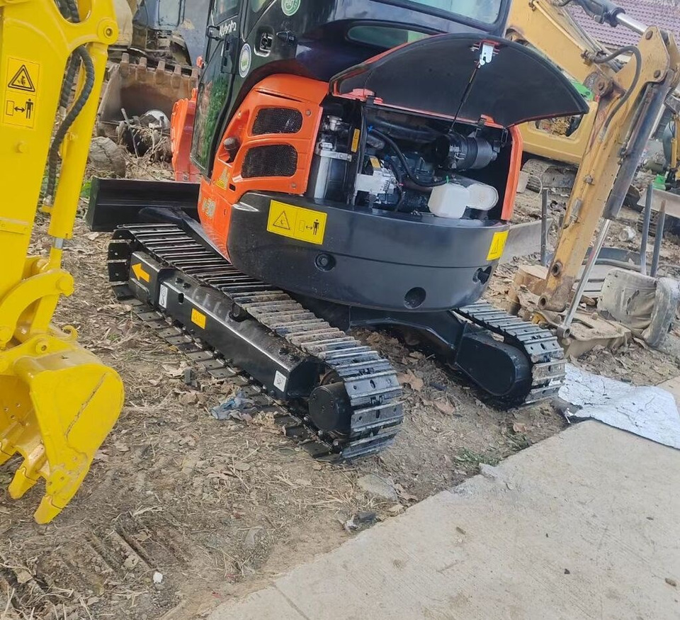 Kubota U30 - Mini rýpadlo: obrázek 2 Kubota U30 - Mini rýpadlo: obrázek 2