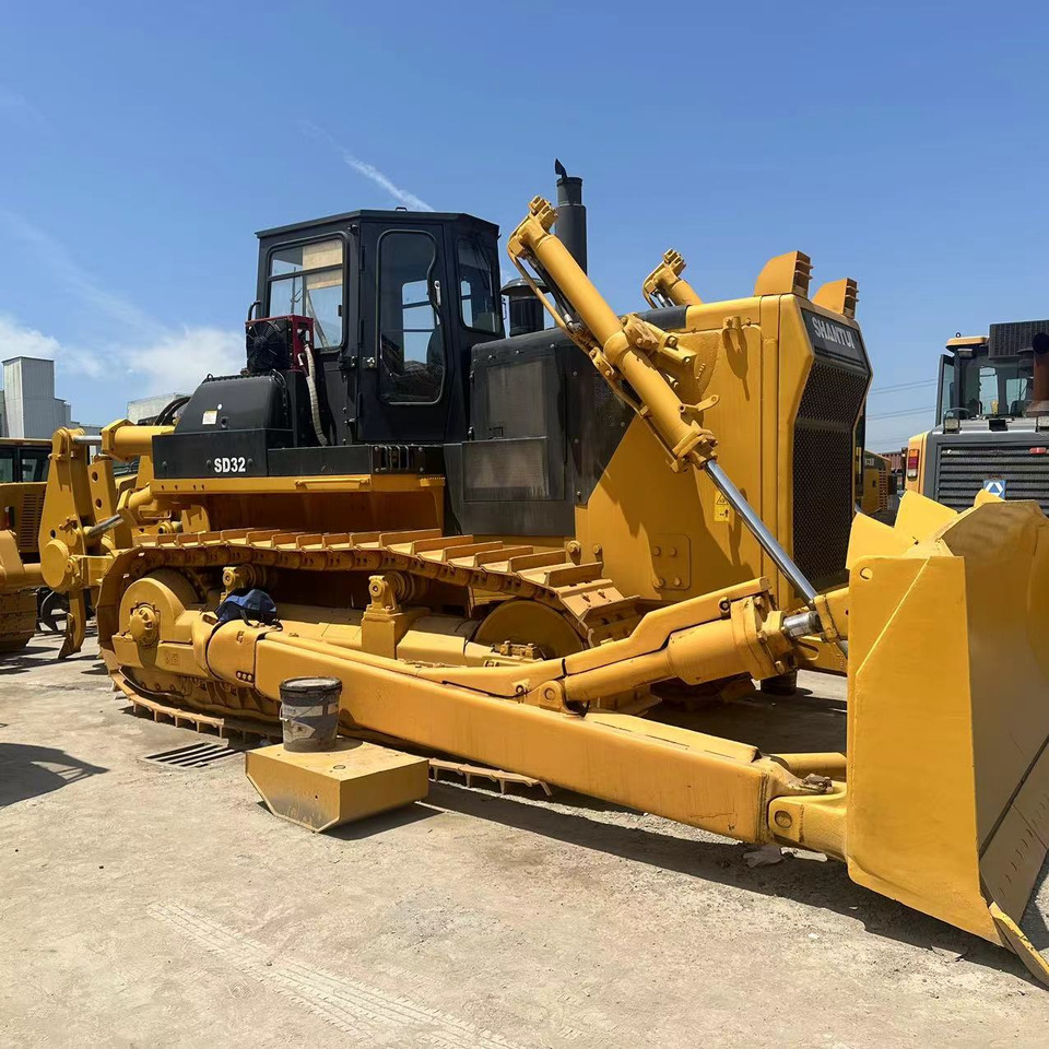 Shantui SD32 - Buldozer: obrázek 1 Shantui SD32 - Buldozer: obrázek 1