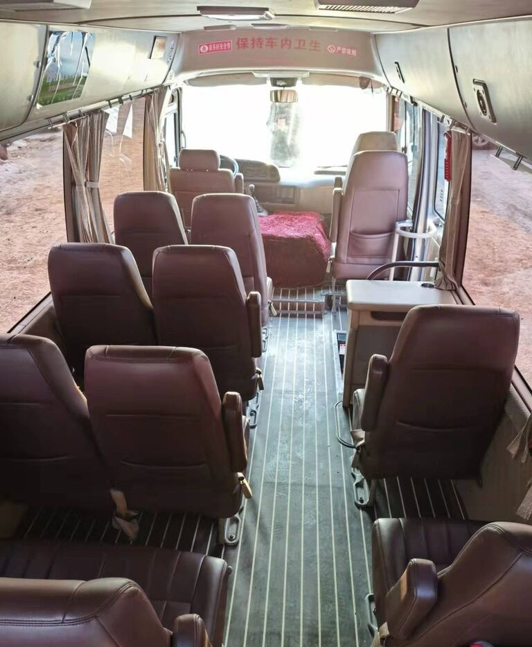 Toyota Coaster - Minibus, Mikrobus: obrázek 2 Toyota Coaster - Minibus, Mikrobus: obrázek 2