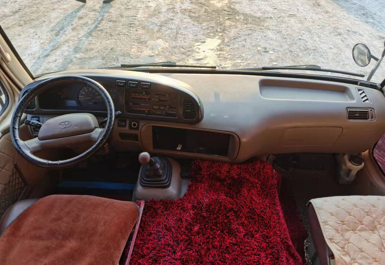 Toyota Coaster - Minibus, Mikrobus: obrázek 4 Toyota Coaster - Minibus, Mikrobus: obrázek 4