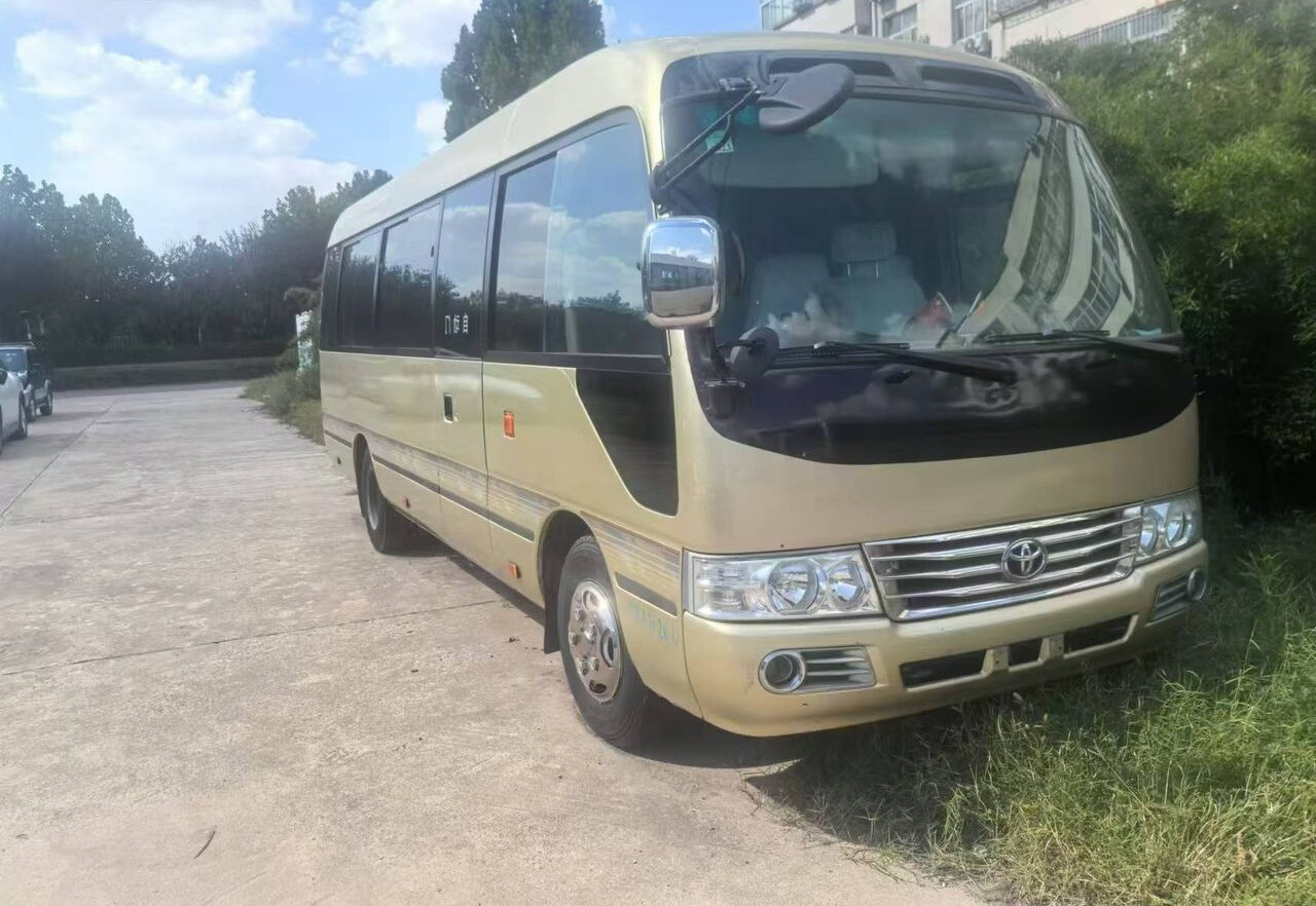 Toyota Coaster - Autobus příměstský: obrázek 4 Toyota Coaster - Autobus příměstský: obrázek 4