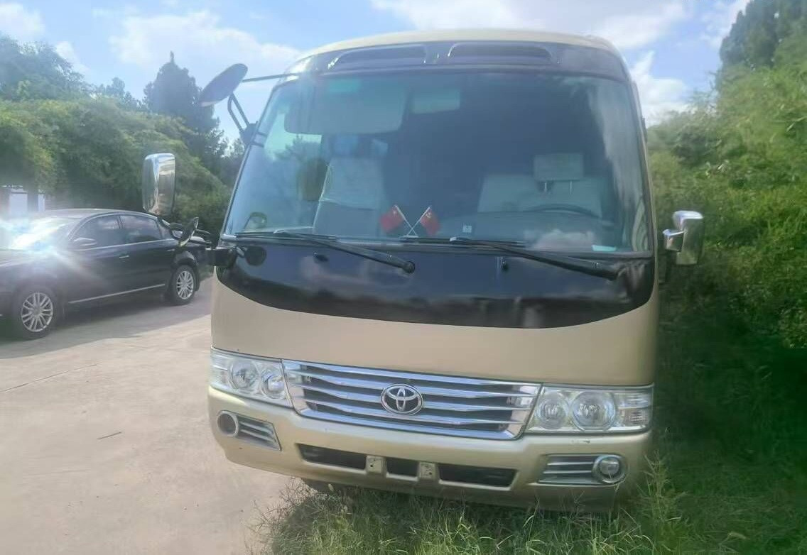 Toyota Coaster - Autobus příměstský: obrázek 3 Toyota Coaster - Autobus příměstský: obrázek 3