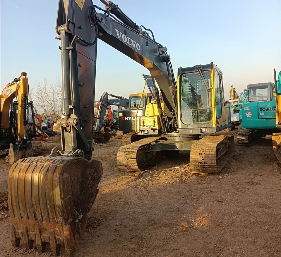 Volvo EC140B - Pásové rýpadlo: obrázek 4 Volvo EC140B - Pásové rýpadlo: obrázek 4