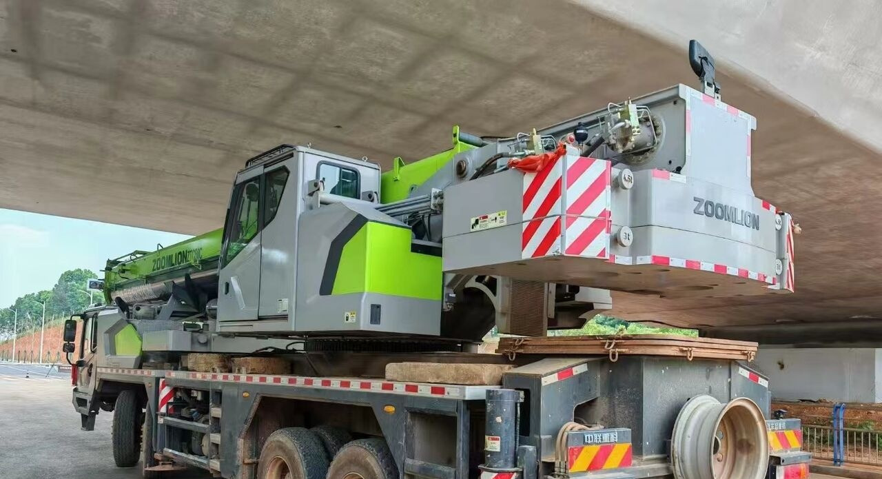 Zoomlion - Autojeřáb: obrázek 2 Zoomlion - Autojeřáb: obrázek 2