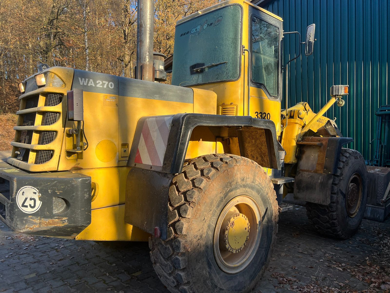Komatsu WA 270 - Kolový nakladač: obrázek 1 Komatsu WA 270 - Kolový nakladač: obrázek 1