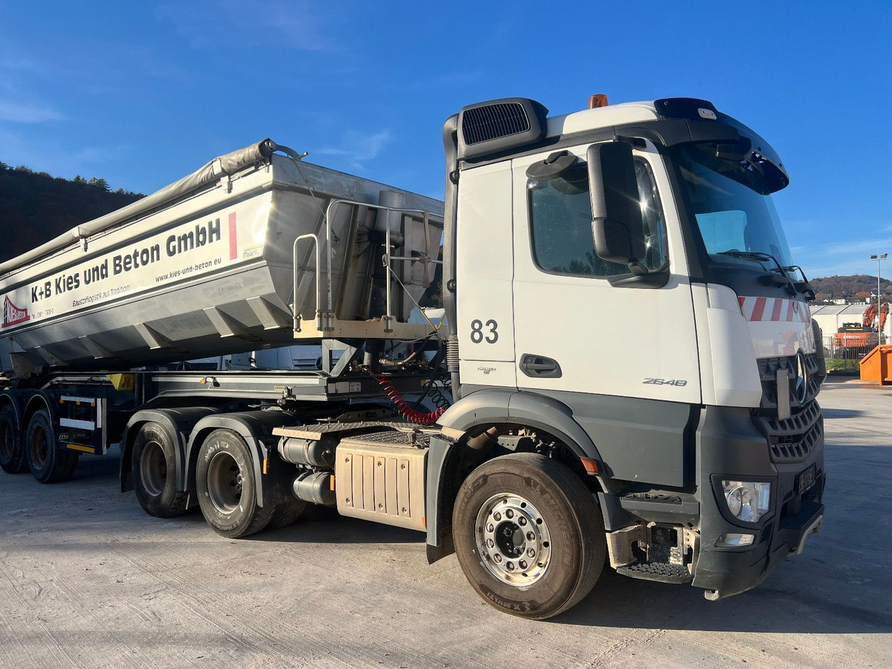 Mercedes-Benz 2648 mit Kippauflieger - Tahač: obrázek 1 Mercedes-Benz 2648 mit Kippauflieger - Tahač: obrázek 1