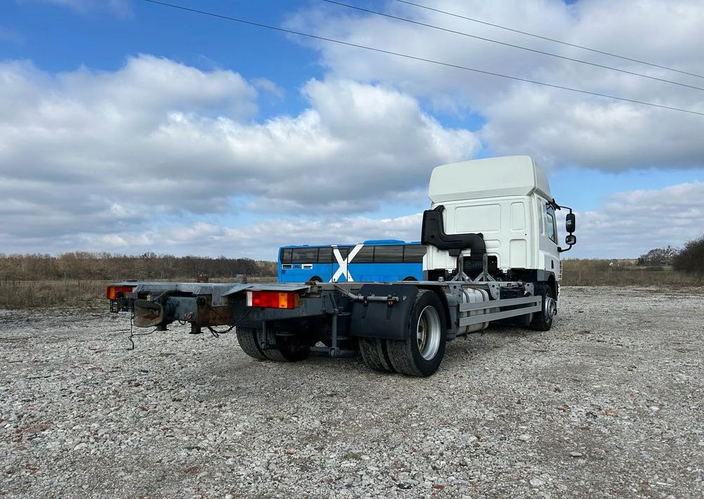 DAF CF75.310 - Podvozek s kabinou: obrázek 3 DAF CF75.310 - Podvozek s kabinou: obrázek 3