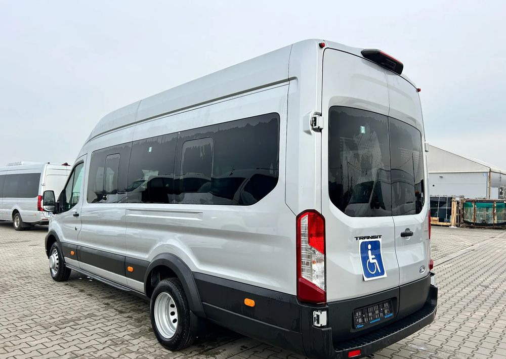 Nový Minibus, Mikrobus Ford Transit: obrázek 6