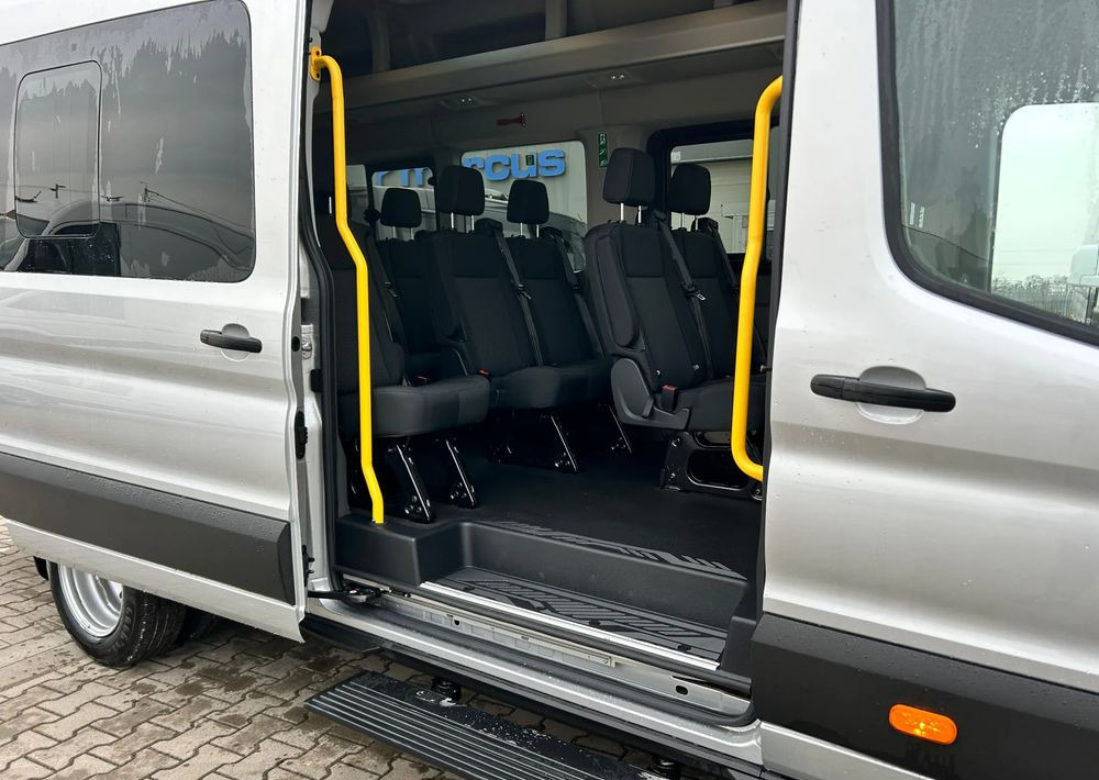 Nový Minibus, Mikrobus Ford Transit: obrázek 16