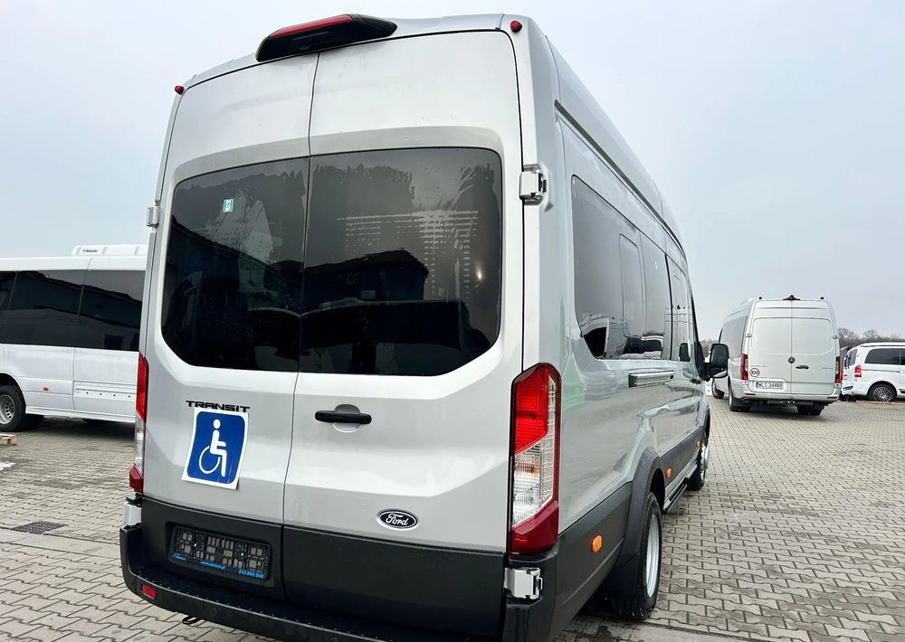 Nový Minibus, Mikrobus Ford Transit: obrázek 10