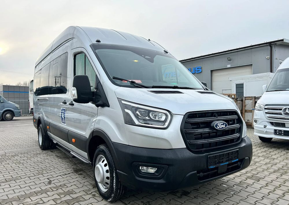 Nový Minibus, Mikrobus Ford Transit: obrázek 15