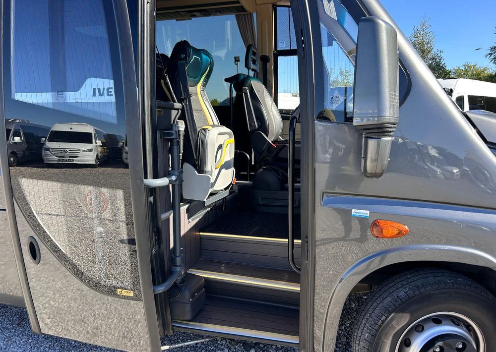 Minibus, Mikrobus Iveco Daily: obrázek 17