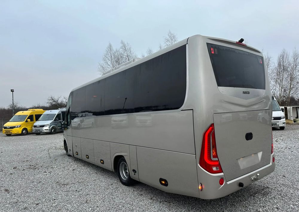 Iveco Daily - Minibus, Mikrobus: obrázek 5 Iveco Daily - Minibus, Mikrobus: obrázek 5