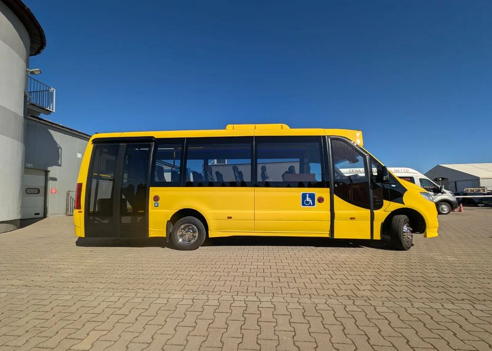 Mercedes-Benz Sprinter 517 City - Městský autobus: obrázek 3 Mercedes-Benz Sprinter 517 City - Městský autobus: obrázek 3