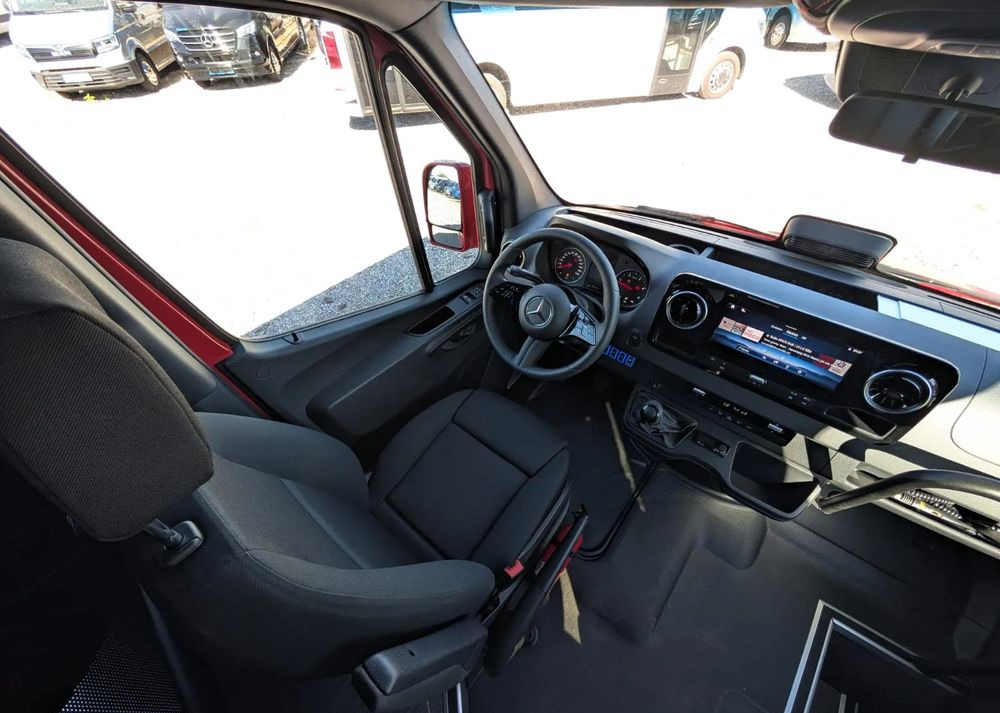 Nový Minibus, Mikrobus Mercedes-Benz Sprinter 517: obrázek 15