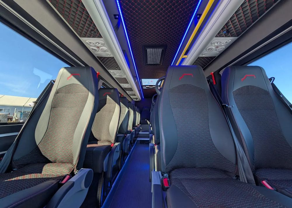 Nový Minibus, Mikrobus Mercedes-Benz Sprinter 517: obrázek 17