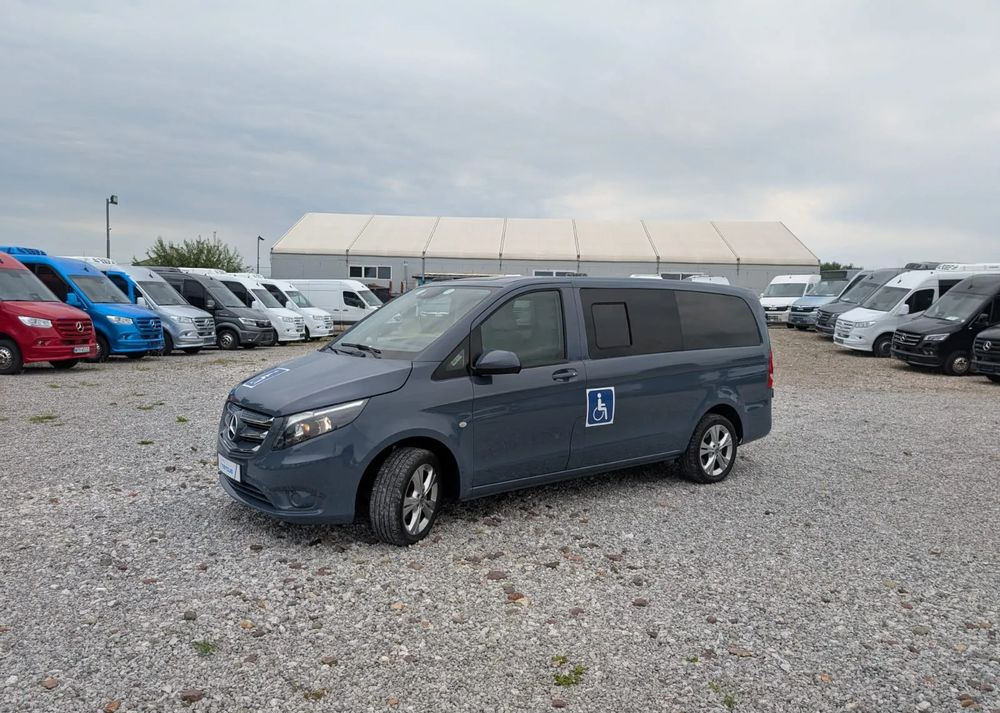 Minibus, Mikrobus Mercedes-Benz Vito: obrázek 11