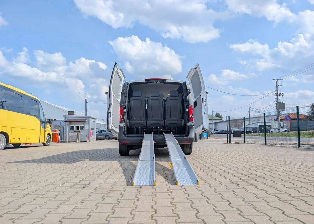 Nový Minibus, Elektrický autobus Mercedes-Benz eVito: obrázek 7