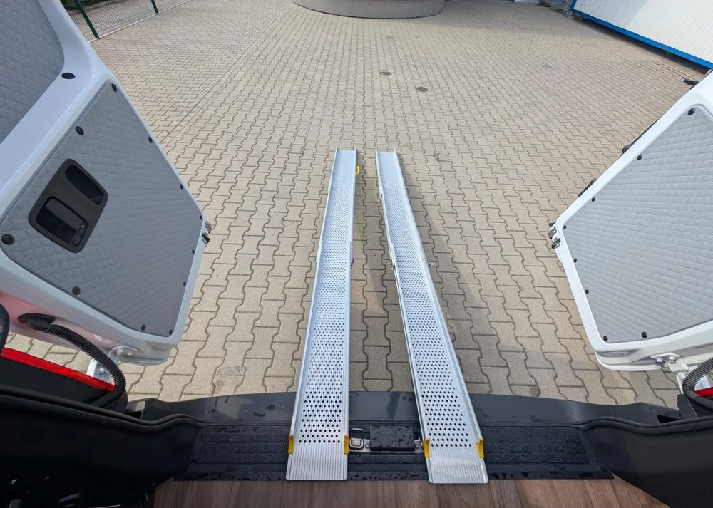 Nový Minibus, Elektrický autobus Mercedes-Benz eVito: obrázek 8