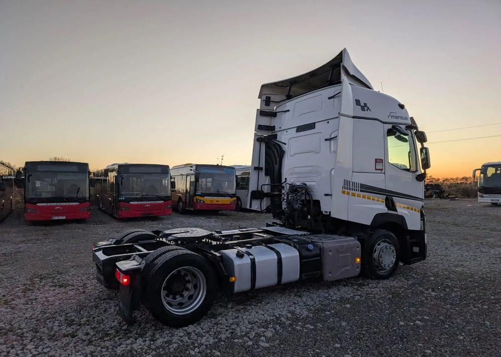 Renault T440 - Tahač: obrázek 4 Renault T440 - Tahač: obrázek 4