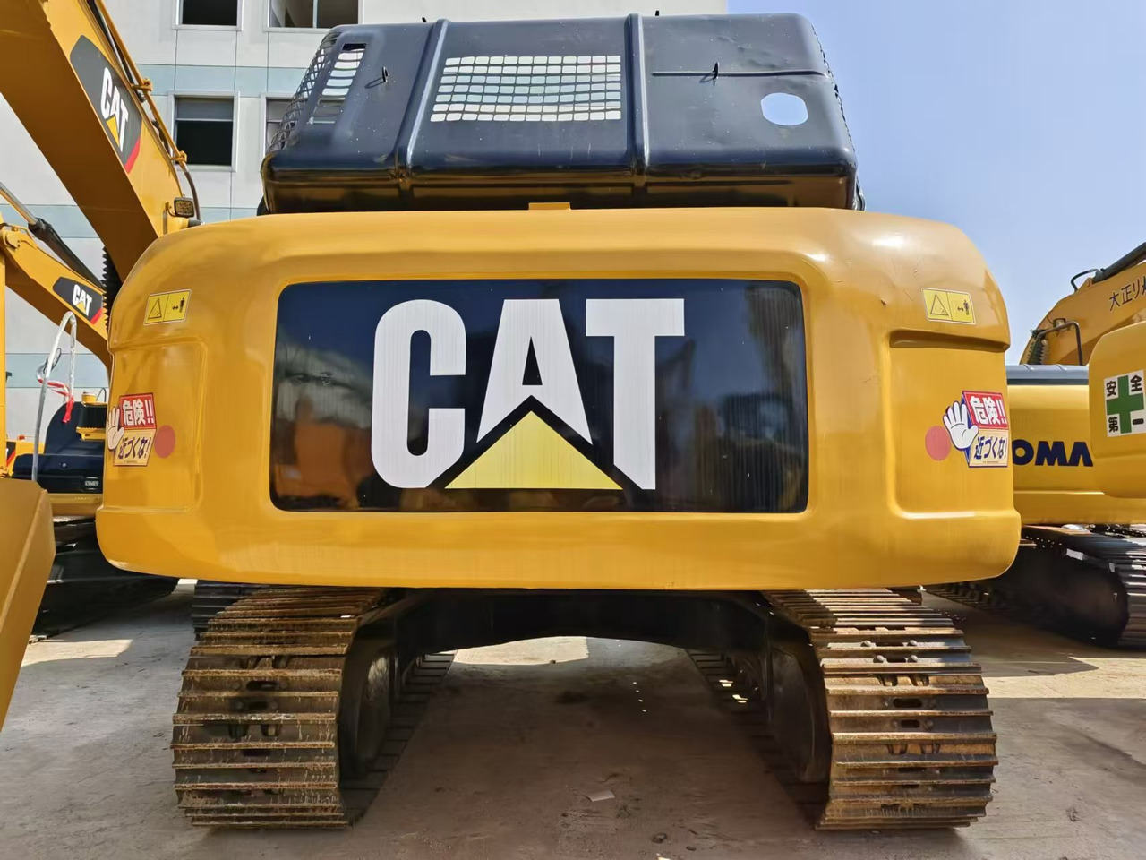 Pásové rýpadlo CAT 330D2: obrázek 8