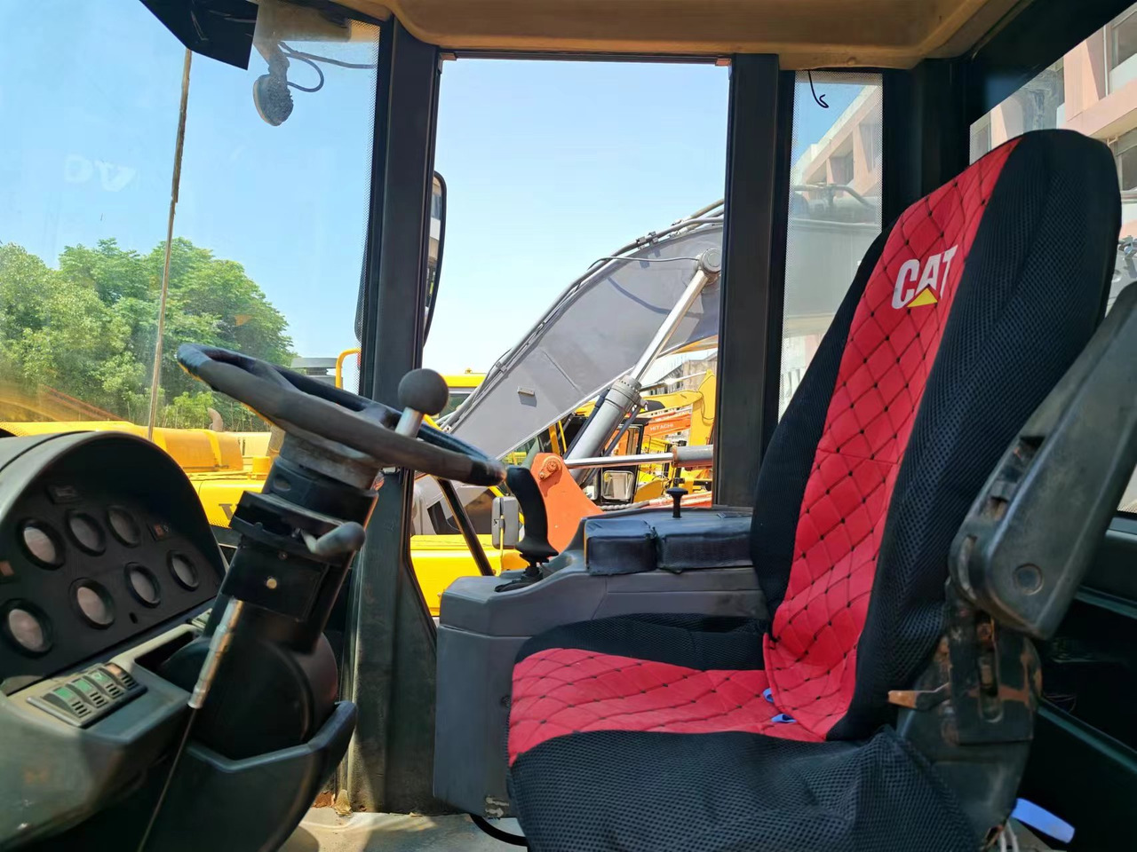 CAT 950G - Kolový nakladač: obrázek 3 CAT 950G - Kolový nakladač: obrázek 3