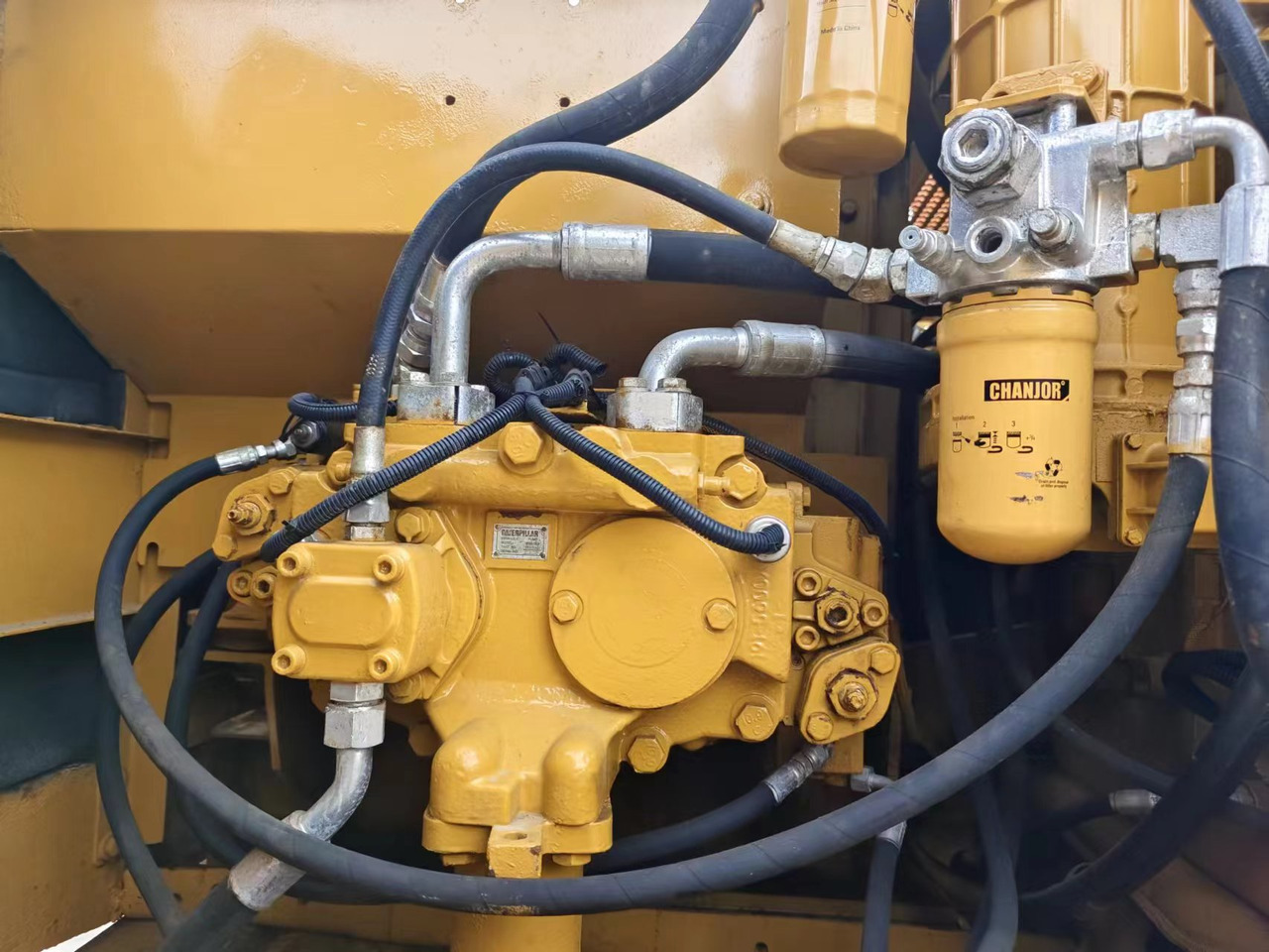 CATERPILLAR 320C - Pásové rýpadlo: obrázek 3 CATERPILLAR 320C - Pásové rýpadlo: obrázek 3