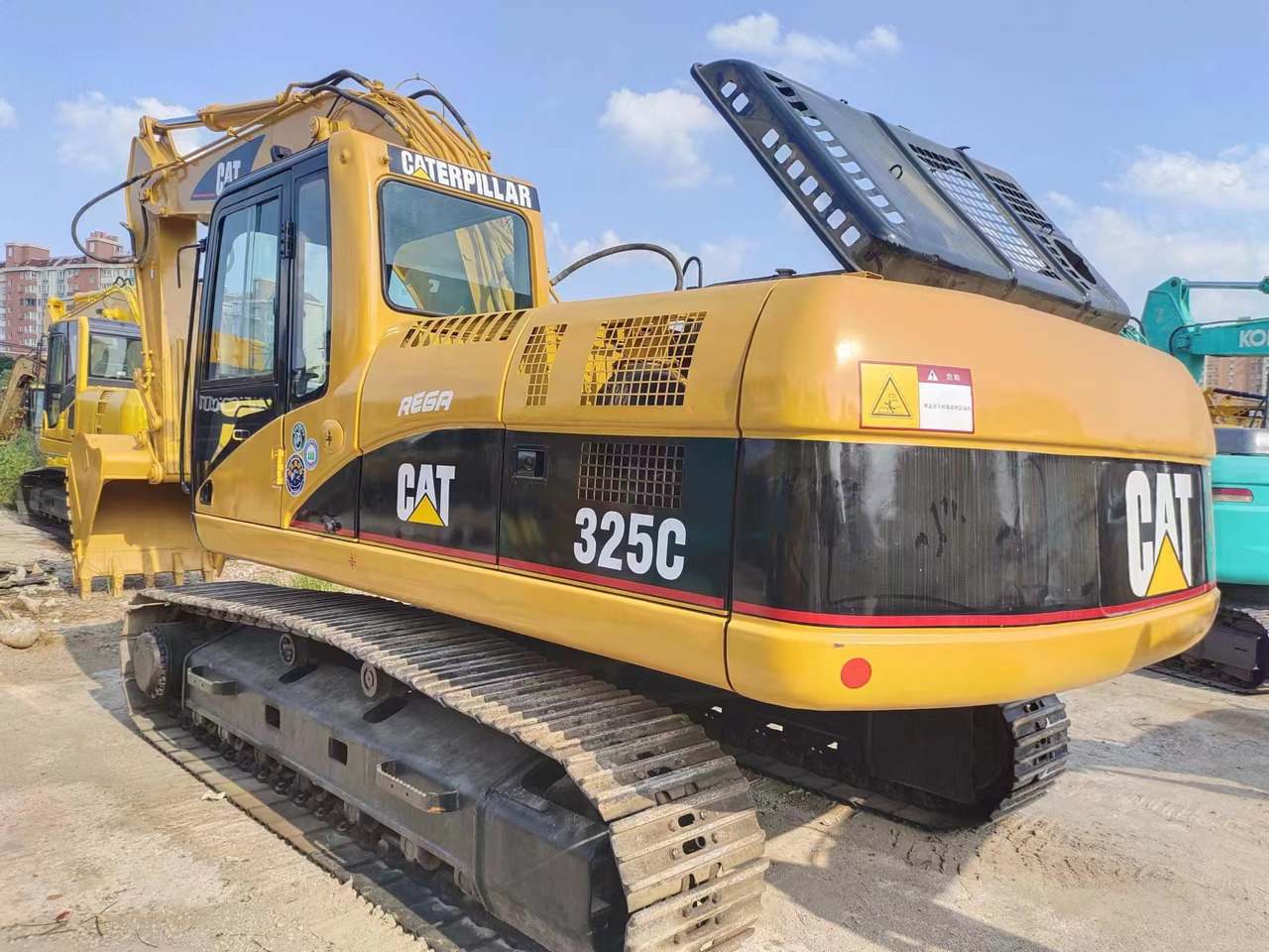 CATERPILLAR 325C - Pásové rýpadlo: obrázek 2 CATERPILLAR 325C - Pásové rýpadlo: obrázek 2